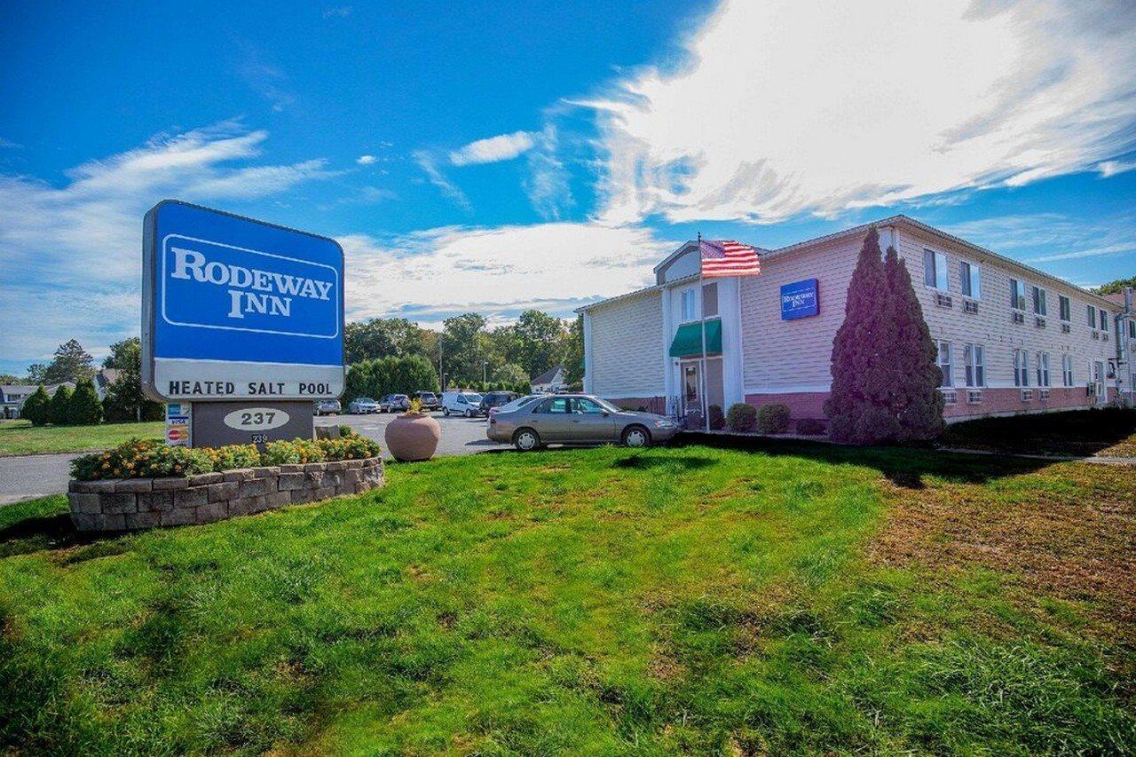 Towneplace Suites By Marriott Hadley Amherst Exterior photo