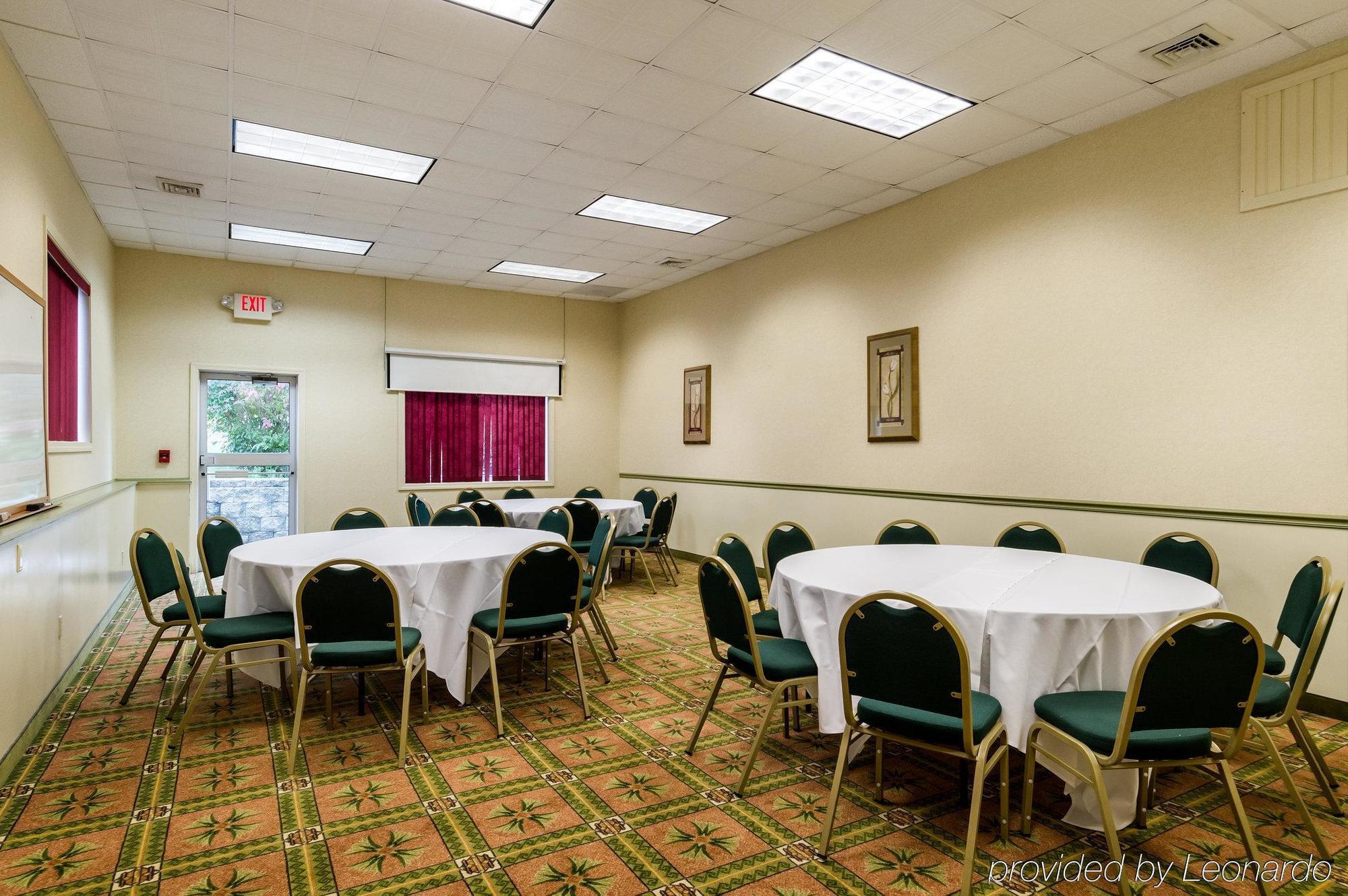 Towneplace Suites By Marriott Hadley Amherst Exterior photo