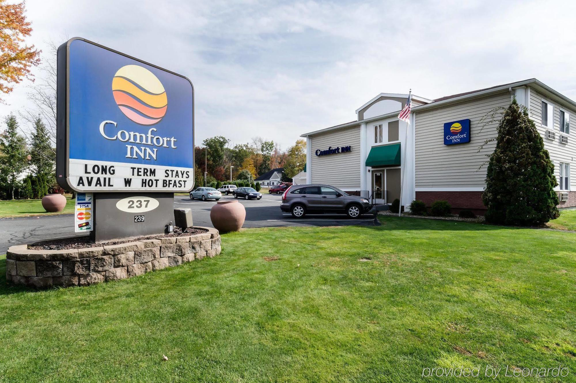 Towneplace Suites By Marriott Hadley Amherst Exterior photo